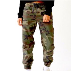 TNA Alix Camo Joggers Size: XS